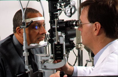 Eye exam cost for old men with instruments