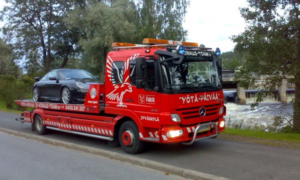 How Much Does a Towing Car Cost